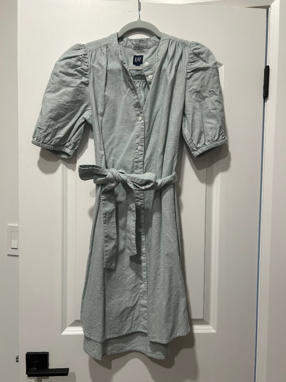 NWOT Gap puff sleeve dress